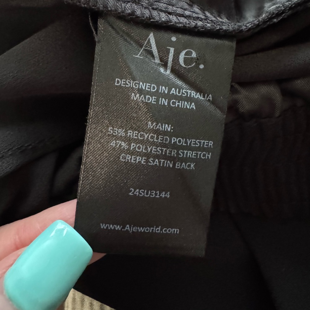 AJE Harlem Pleat Front Black Pants - Picture 10 of 10